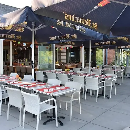 De Hollemeersch Hotel 2*